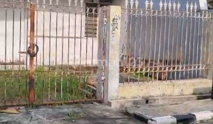 Rumah Hitung Tanah Darmo Indah Barat