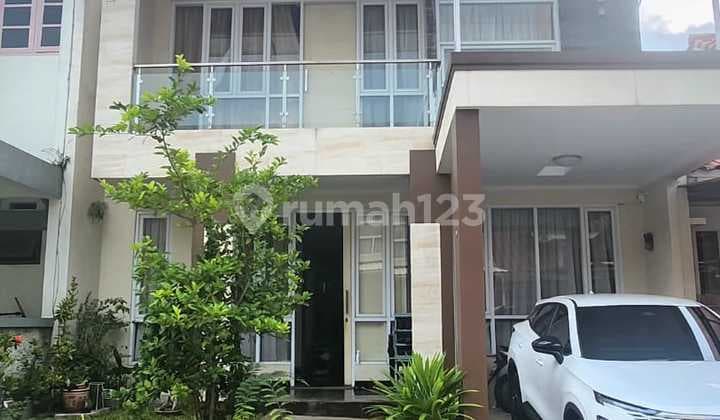 Rumah Nyaman dan Asri di Kota Baru Parahyangan, Semi Furnished
