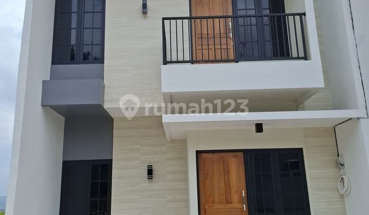 Rumah Mewah 2 Lantai View Gunung Ungaran Pudak Payung Banyumanik