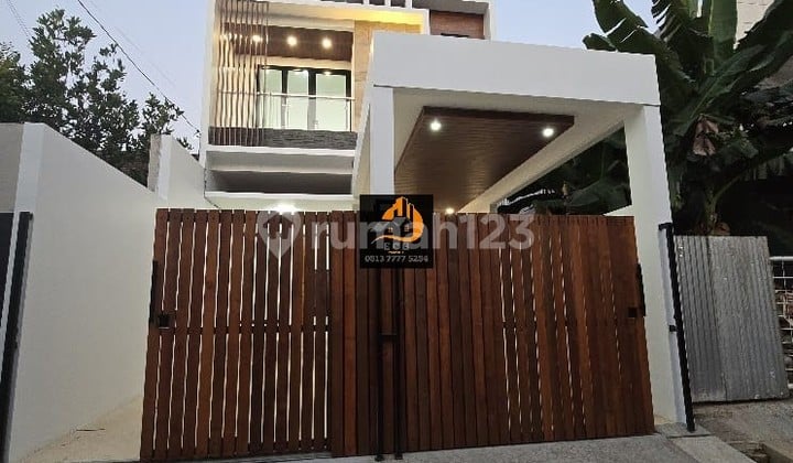 T97.rumah Modern Minimalis Dlm Komplek Halaman Luas D\Duren Sawit