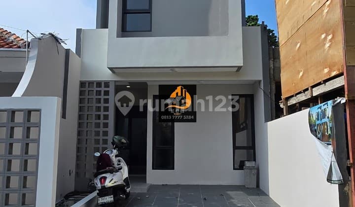 Th22.Rumah Baru Modern Minimalis Dkt Arion di Kayu Putih Jaktim