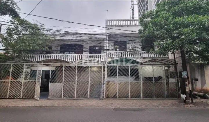 347.Rumah lama Area Komersial Dkt Gedung Casablanca Menteng Dalam