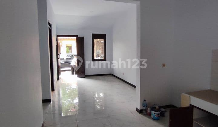 Rumah siap huni di lippo karawaci