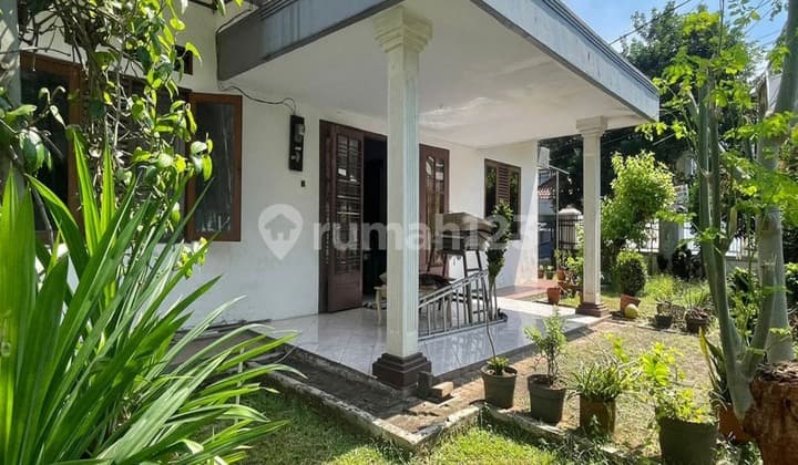For Sale Rumah Lama, Dlm Komplek di Radio Dalam