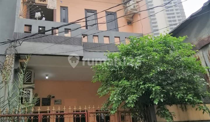 Rumah Kos, Aktif, Menguntungkan, Cocok untuk Pasif Income di Kawasan Benhil