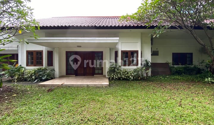 Rumah Bagus, Bersih, Terawat, 1 Lantai, Lokasi Premium, Dekat Melawai Plaza, Cocok untuk Hunian Keluarga