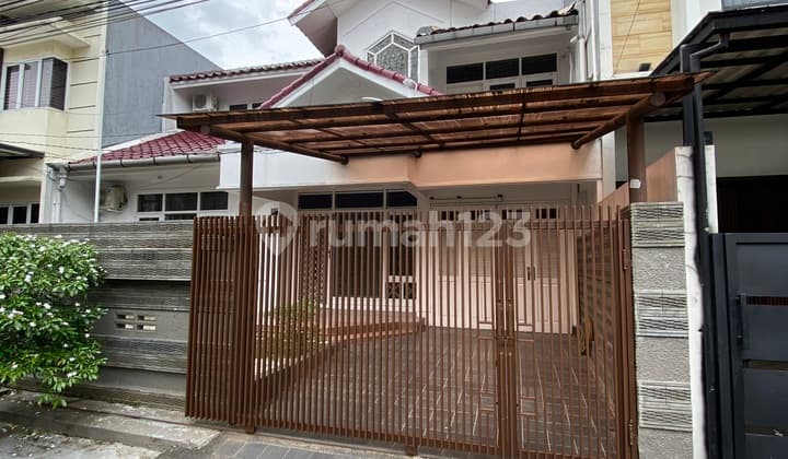 Harga NJOP, Rumah 2 Lantai, Full Furnished, 5 Kamar di Pondok Indah, Cocok U Hunian Keluarga