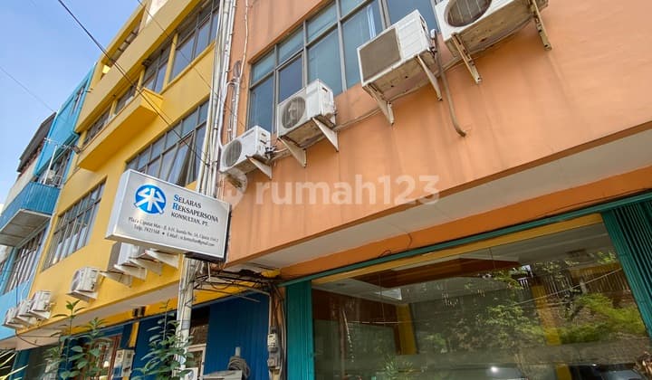 Ruko 3 Lantai, Dalam Komplek Pertokoan, Parkir Luas, di Plaza Ciputat Mas, Dekat MRT Lebak Bulus