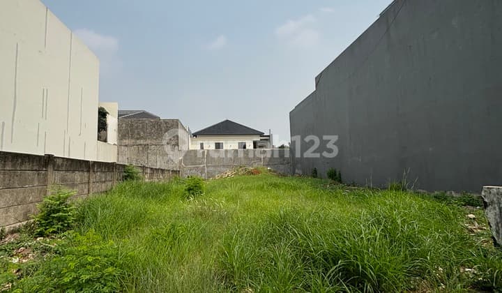 Tanah Kavling, Bentuk Kotak, Lebar Depan 15 meter, Area Premium di Pondok Indah, Cocok utk Bangun Rumah Mewah Baru