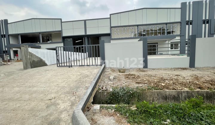 1500 Lb ; Pabrik Dan Gudang Delta Silicon 5 Lippo Cikarang; Bangunan Baru