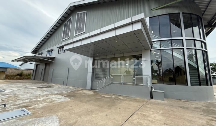 Gudang Industri Dijual Listrik 33kva Bangunan 4300 Tanah 6000 Delta Silicon 3 Lippo Cikarang Unfurnished