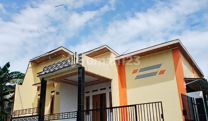 Jarang Ada Rumah dan Kios di Hook di Tangerang Dekat Stasiun