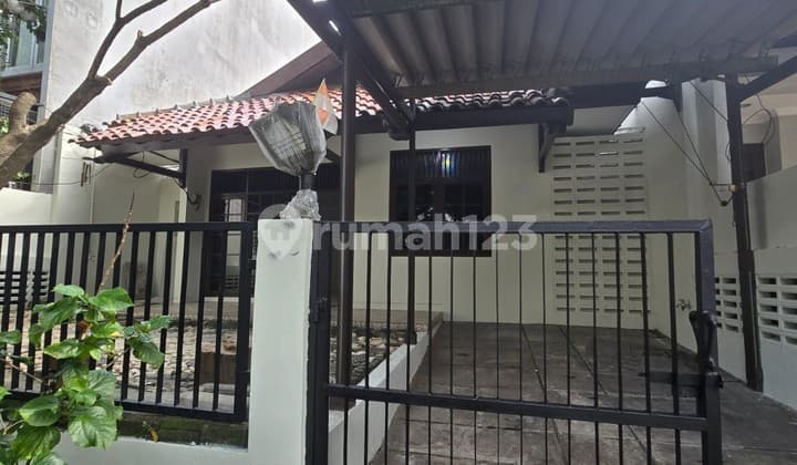 Pondok Indah 1-Story House near PIM 3