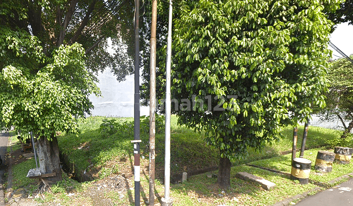 Tanah Pondok Indah Hoek Hadap Barat Dan Utara Jalan Lebar