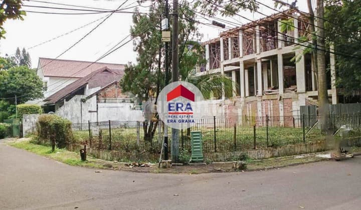 Tanah Bintaro Jakarta Selatan Hoek Hadap Timur Utara