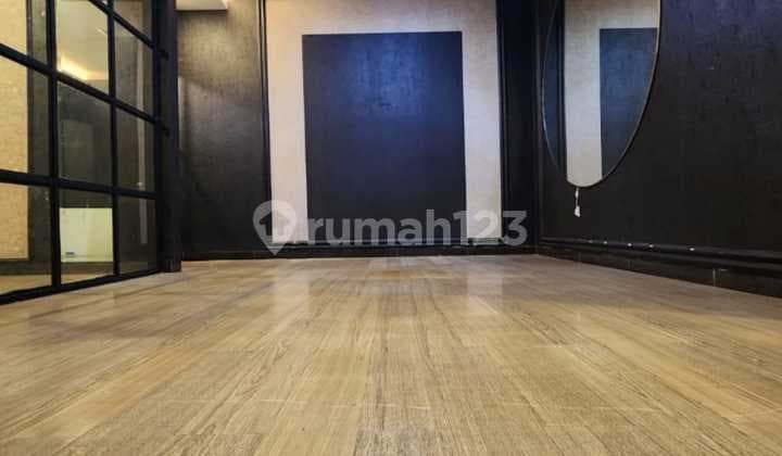 Ex.cafe Resto Dan Hunian Gandeng Pinggir Jalan Utama Jati Padang Ps Minggu