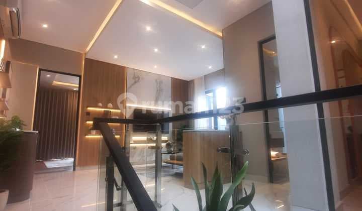 3-Story House South Tresor Metland Cyber Puri