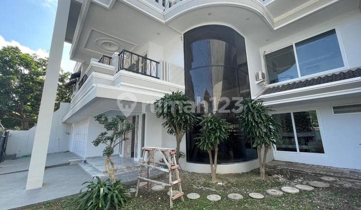 Rumah Besar Mewah Di Jalan Gatot Subroto Denpasar