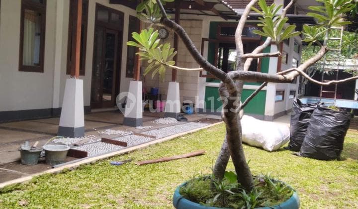 Rumah Asri Dekat Tol Cibubur