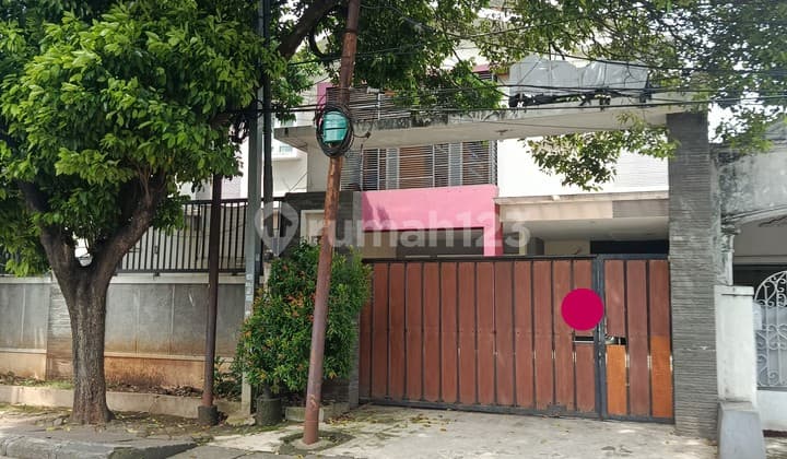 Rumah Kostan Dekat Stasiun Kereta Pasar Minggu