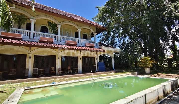 Villa Spanish Style Dukuh Indah Kerobokan Bali