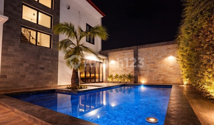 Brand New Tropis Modern Villa Balangan Pratama Jimbaran