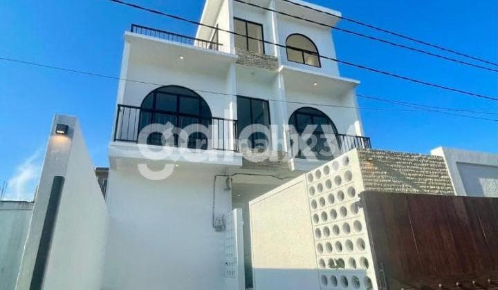 Brandnew Villa Mewah Mediterania di Ungasan Badung, Bali