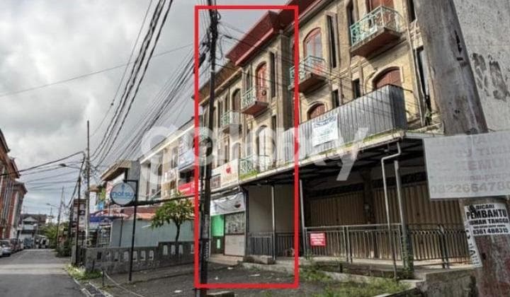 Ruko 3 Lantai Kawasan Komersial di Denpasar Barat