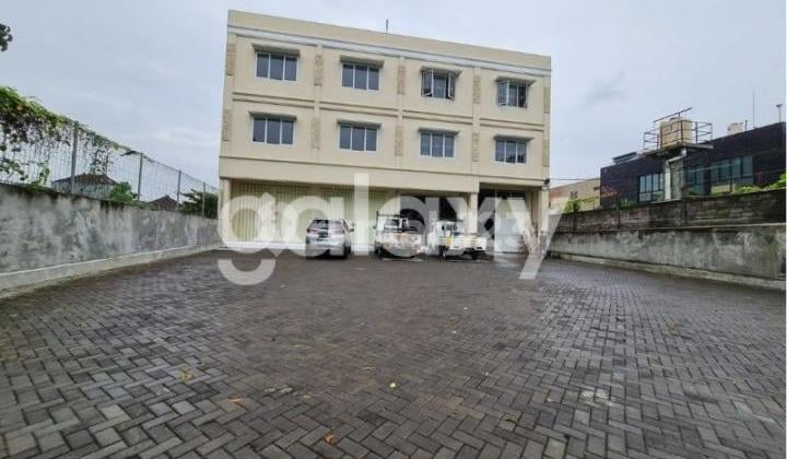 Ruko Baru Strategis Raya Teuku Umar Barat Kerobokan Badung, Bali