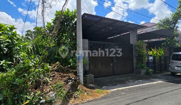 Rumah Bersih Terawat Strategis Bonus Tanah 120M2 Muding Kerobokan Bali