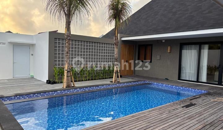 Strategic Semi Villa Terrace Red House Ungasan Bali