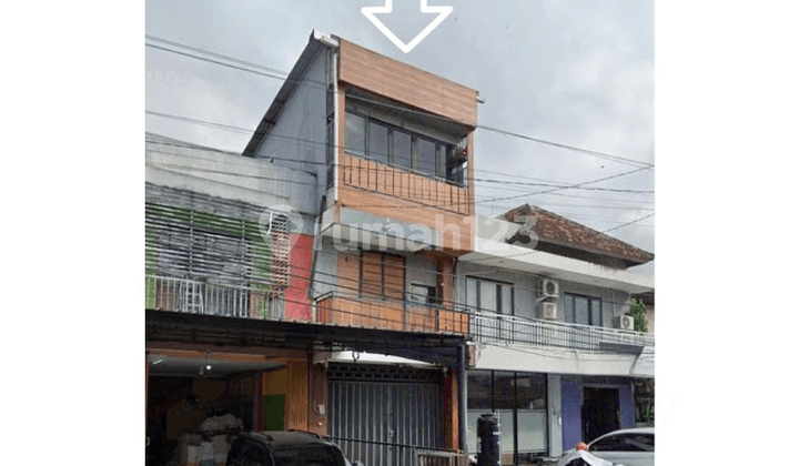 Strategic 3-Story Shop House in Buana Kubu Denpasar