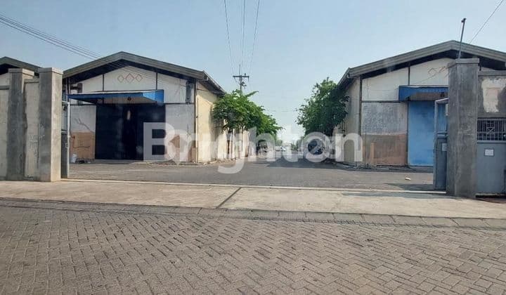 Near Teluk Lamong Terminal Warehouse 400m2