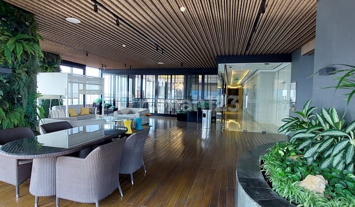 Siap Pindah Luxury 2BR Hi Rise The Peak