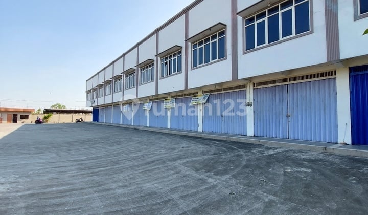 Ready 3 Unit Depan Exit Gerbang Tol Cerme Luas Parkir