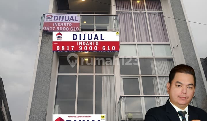 for sale Rumah artistik 3 Lantai siap huni di Ciparigi Bogor , lokasi nyaman