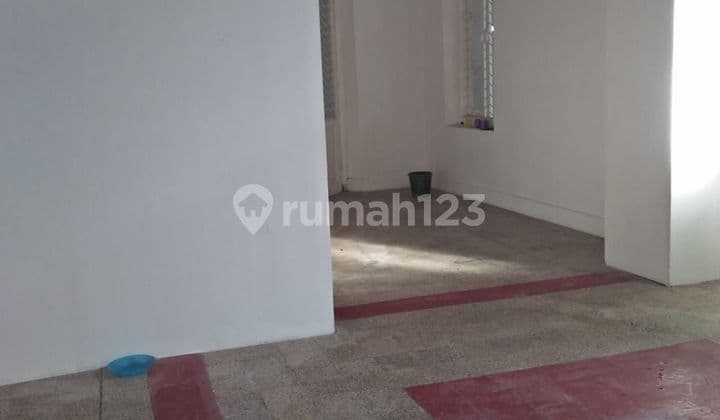 Rumah Classic Colonial Nias Gubeng Surabaya Pusat