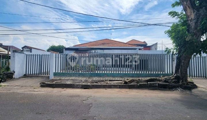 Rumah Pusat Kota (area Kartini, Pandegiling, Raya Darmo) Surabaya Pusat
