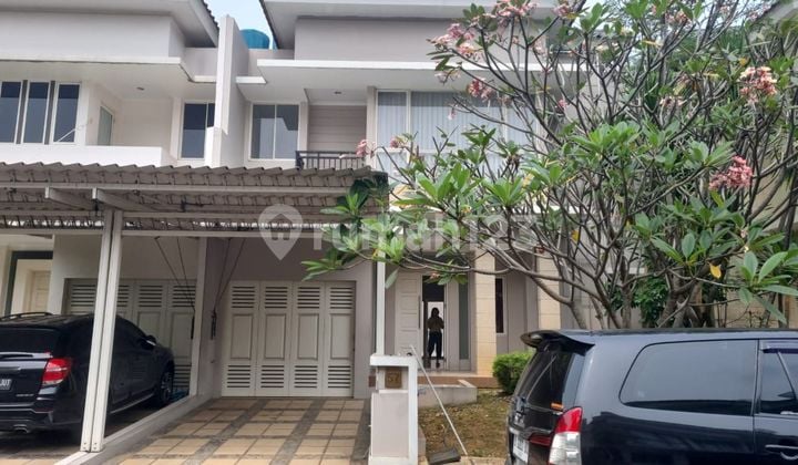 For Sale Goldfinch House in The Springs Area, Summarecon Serpong