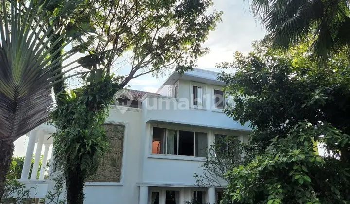 Rancamaya Golf Cluster Istana Bunga House, move-in ready, very nice.