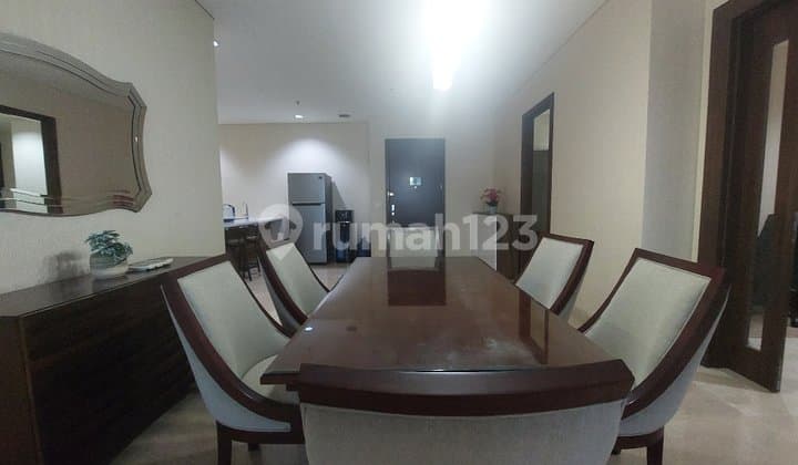 Apartment 2 Bedrooms Plus 1 Study Room in Pakubuwono House