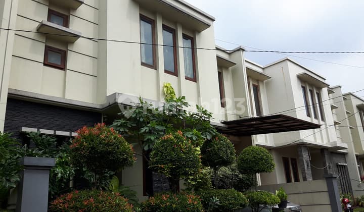 Rumah Bagus Di Pasar Minggu