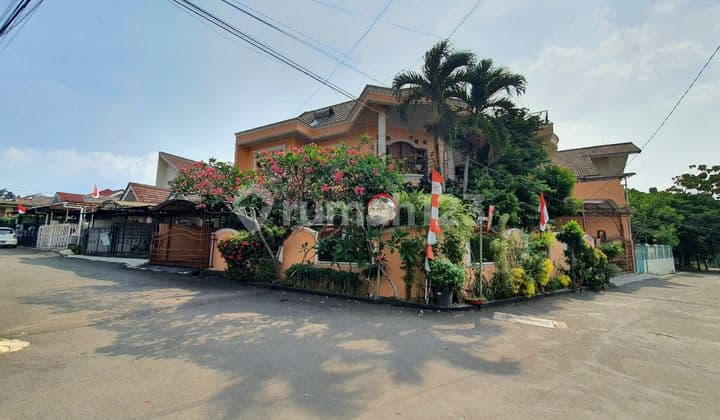 Rumah Hook 3 Lantai Taman Pajajaran Dekat Tol Summarecon Bogor