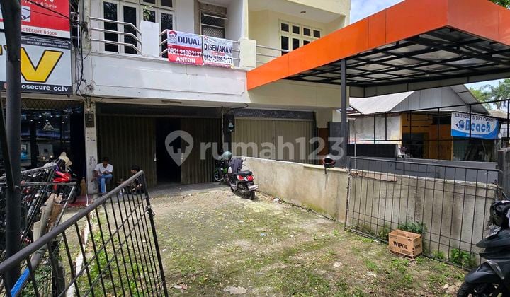 Shop House for Sale in Bondongan Near School
