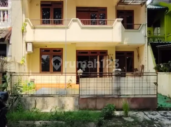2-Storey House in Taman Cimanggu, Ready to Occupy, Freehold Title