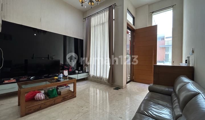 Rumah Minimalis Mewah Muara Karang Lantai Marmer