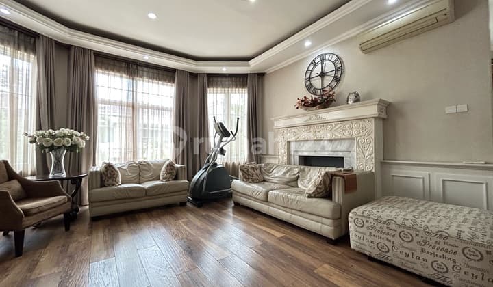 Rumah Pik 150M Bagus Mewah Jual Cepat Komplek Elite