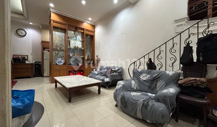 Muara Karang 10x15m 3 Floors 5 Bedrooms Wide Road