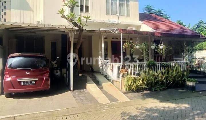 Rumah 2 Lantai Hook Lokasi Strategis Di Emerald Bintaro Jaya