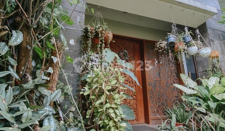 Rumah 2 Lantai Bagus SHM di Kebayoran Bintaro